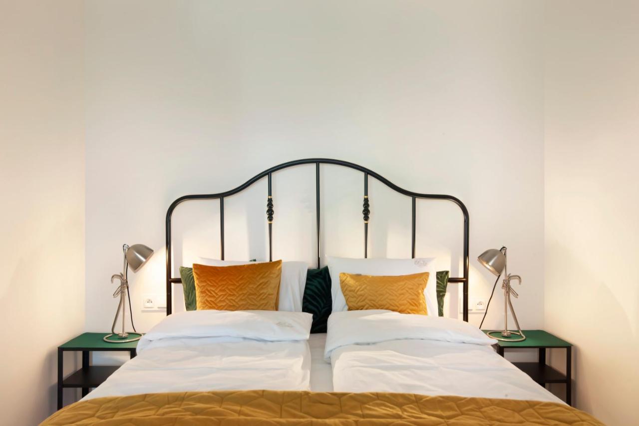 Elite Apartments Center Deluxe กดัญสก์ ภายนอก รูปภาพ